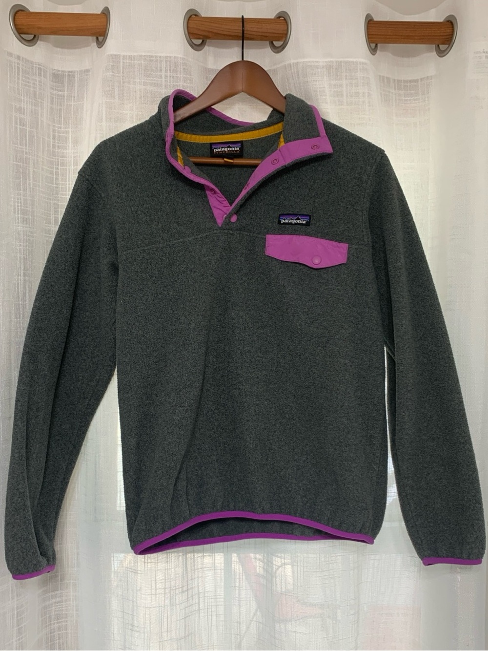 Patagonia Women’s Charcoal Gray Fleece Zip Pullover with Purple Accents